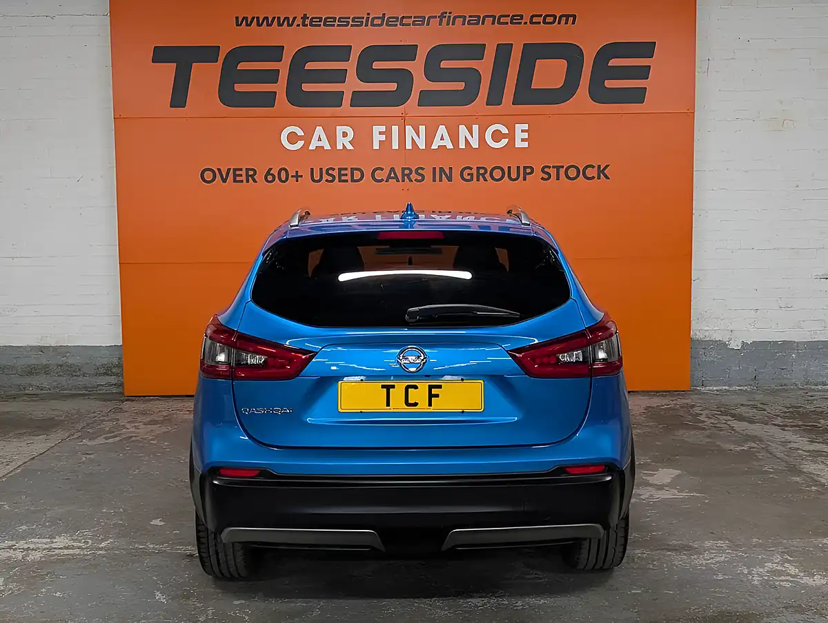Used 2017 Nissan Qashqai Tekna+ Blue - Interior and Exterior details 11