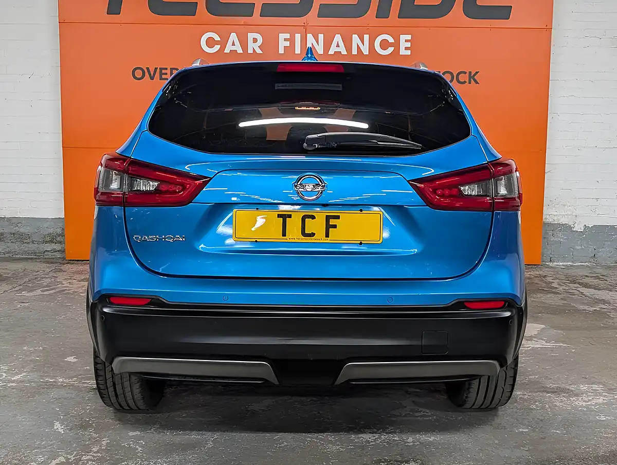 Used 2017 Nissan Qashqai Tekna+ Blue - Interior and Exterior details 12