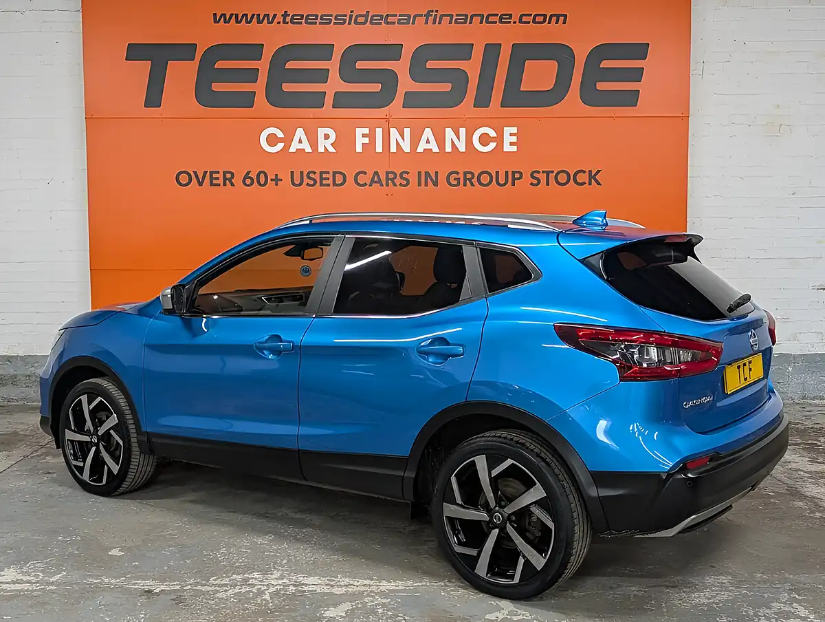 Used 2017 Nissan Qashqai Tekna+ Blue - Interior and Exterior details 13