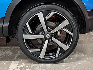 Used 2017 Nissan Qashqai Tekna+ Blue - Interior and Exterior details 18