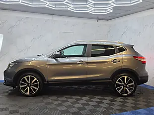 Used 2017 Nissan Qashqai Tekna Grey - Interior and Exterior details 8