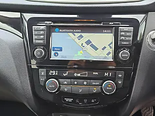 Used 2017 Nissan Qashqai Tekna Grey - Interior and Exterior details 15