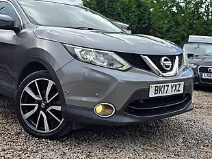 Used 2017 Nissan Qashqai Tekna Grey - Interior and Exterior details 2