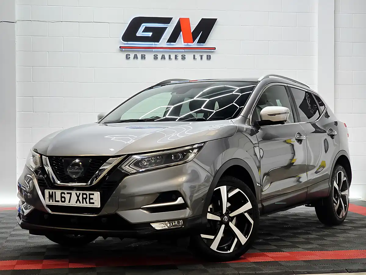 Used 2017 Nissan Qashqai Tekna+ Grey - Interior and Exterior details 3