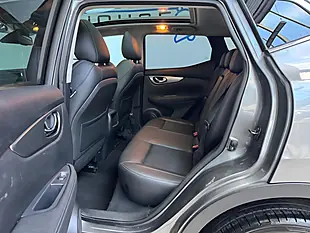Used 2017 Nissan Qashqai Tekna Gun Metal Grey - Interior and Exterior details 10