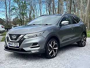 Used 2017 Nissan Qashqai Tekna+ Gun Metallic - Interior and Exterior details 7