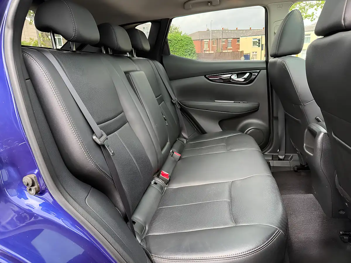 Used 2017 Nissan Qashqai Tekna - Interior and Exterior details 10