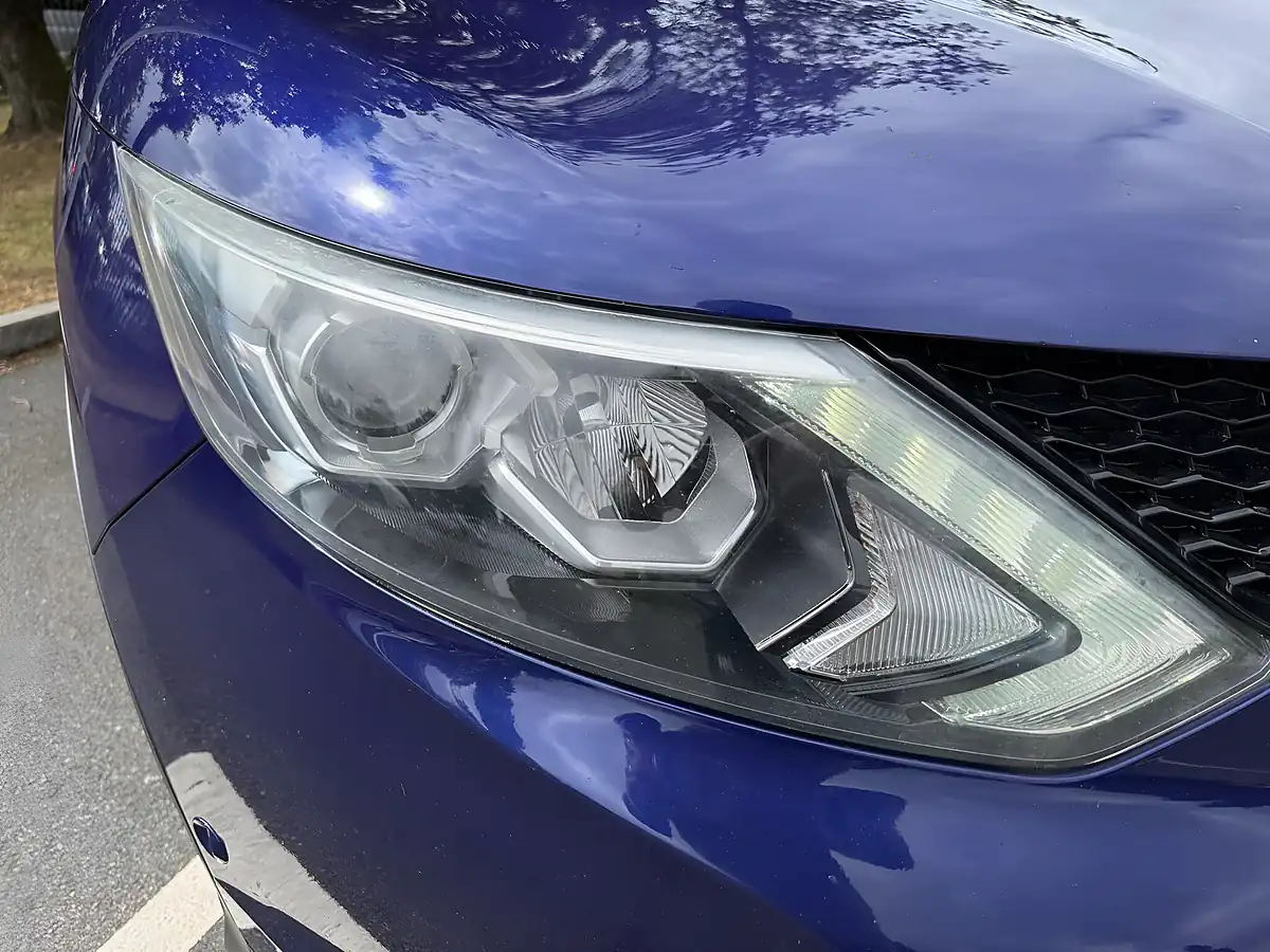 Used 2017 Nissan Qashqai Tekna - Interior and Exterior details 18