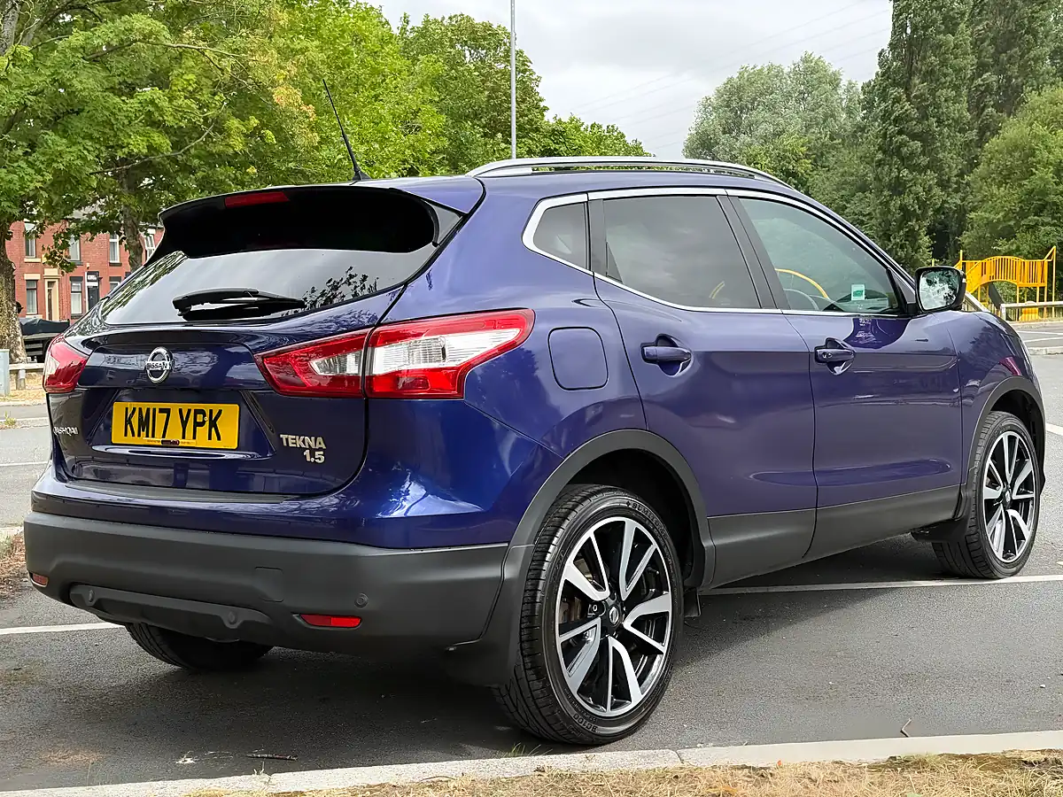 Used 2017 Nissan Qashqai Tekna - Interior and Exterior details 6