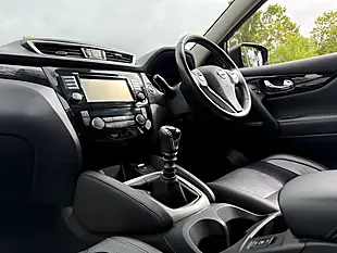 Used 2017 Nissan Qashqai Tekna - Interior and Exterior details 9