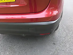 Used 2017 Nissan Qashqai Tekna Red - Interior and Exterior details 15