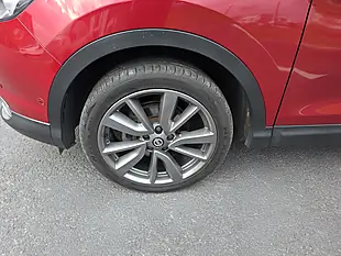 Used 2017 Nissan Qashqai Tekna Red - Interior and Exterior details 18