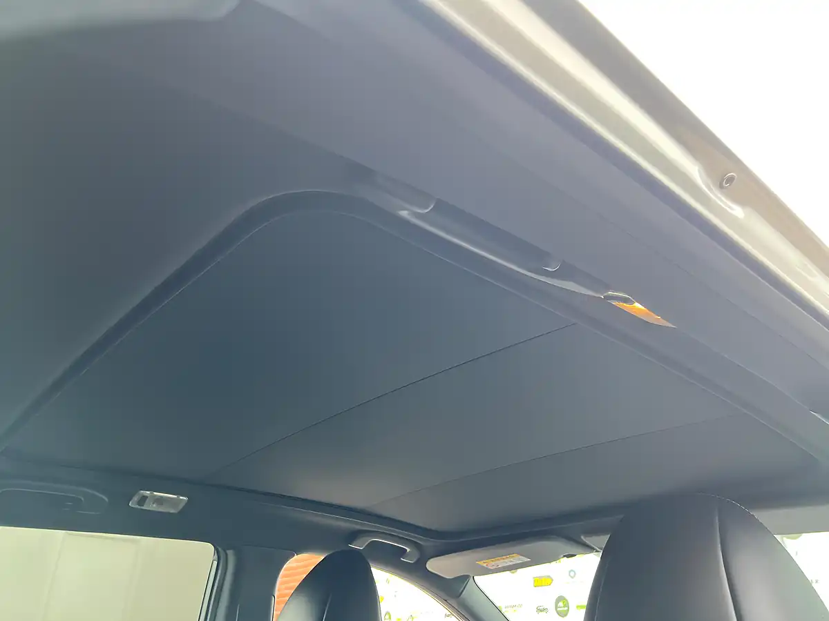 Used 2017 Nissan Qashqai Tekna+ Silver - Interior and Exterior details 11