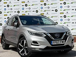 Used 2017 Nissan Qashqai Tekna+ Silver - Interior and Exterior details 3