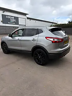 Used 2017 Nissan Qashqai Tekna Silver - Interior and Exterior details 3