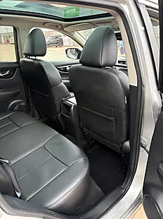 Used 2017 Nissan Qashqai Tekna Silver - Interior and Exterior details 8