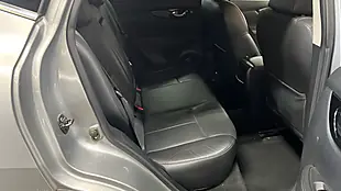 Used 2017 Nissan Qashqai Tekna Silver - Interior and Exterior details 11