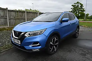 Used 2017 Nissan Qashqai Tekna Vivid Blue - Interior and Exterior details 11