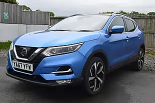 Used 2017 Nissan Qashqai Tekna Vivid Blue - Interior and Exterior details 3