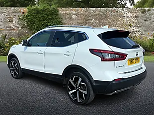 Used 2017 Nissan Qashqai Tekna White - Interior and Exterior details 6