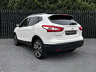 Used 2017 Nissan Qashqai Tekna White - Interior and Exterior details 6