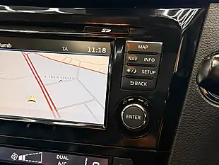 Used 2017 Nissan Qashqai Tekna White - Interior and Exterior details 15