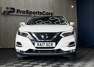 Used 2017 Nissan Qashqai Tekna White - Interior and Exterior details 2