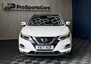Used 2017 Nissan Qashqai Tekna White - Interior and Exterior details 3