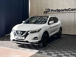 Used 2017 Nissan Qashqai Tekna White - Interior and Exterior details 4