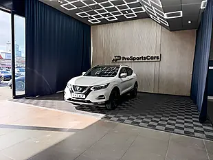 Used 2017 Nissan Qashqai Tekna White - Interior and Exterior details 5