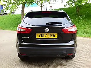Used 2017 Nissan Qashqai Tekna Xtron Black - Interior and Exterior details 10