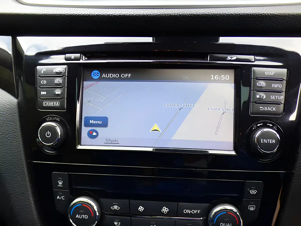 Used 2017 Nissan Qashqai Tekna Xtron Black - Interior and Exterior details 11
