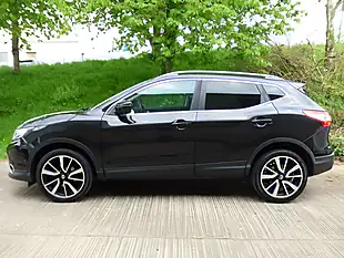 Used 2017 Nissan Qashqai Tekna Xtron Black - Interior and Exterior details 14