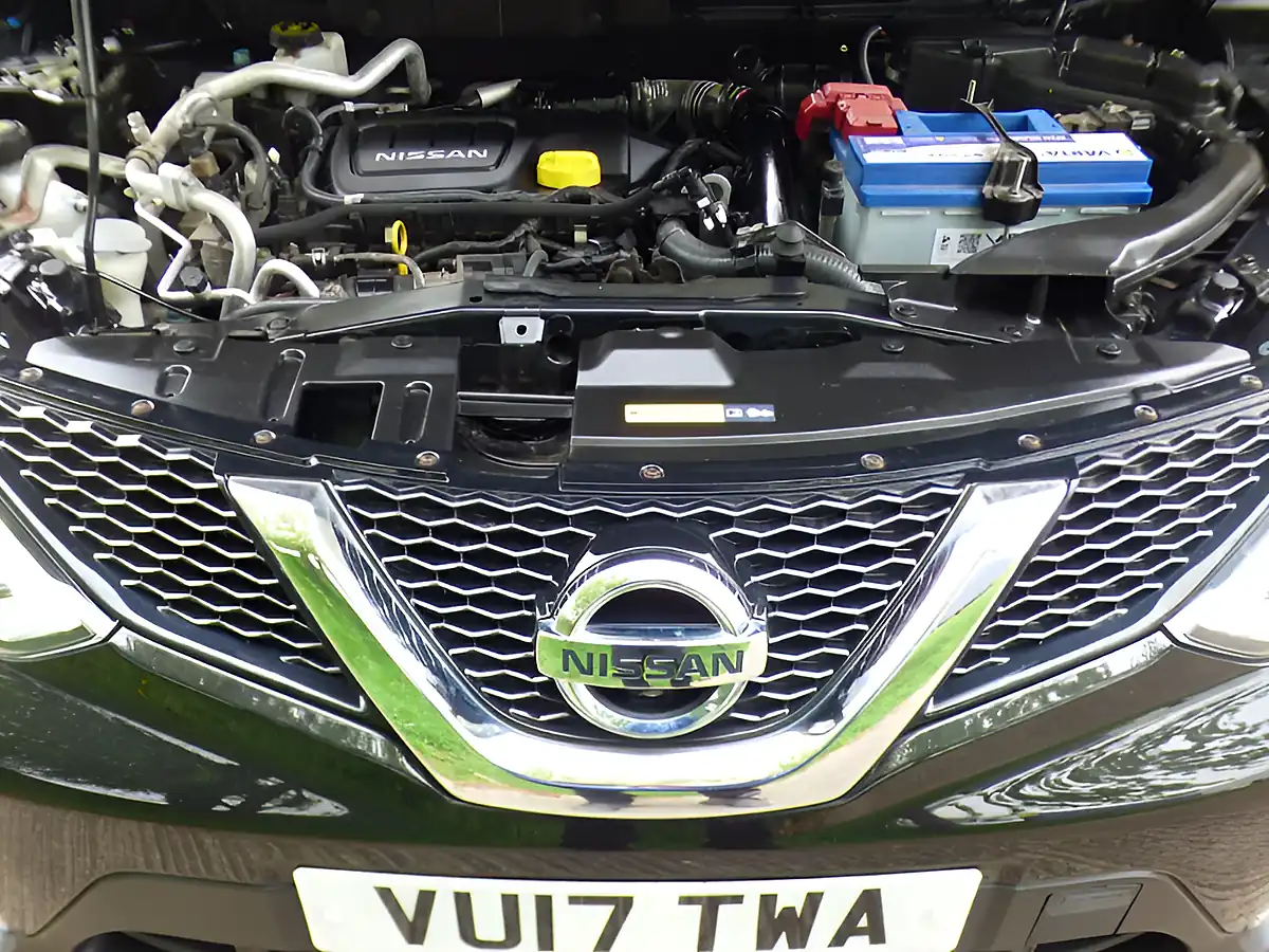 Used 2017 Nissan Qashqai Tekna Xtron Black - Interior and Exterior details 15