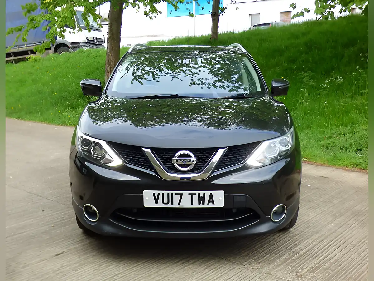 Used 2017 Nissan Qashqai Tekna Xtron Black - Interior and Exterior details 7
