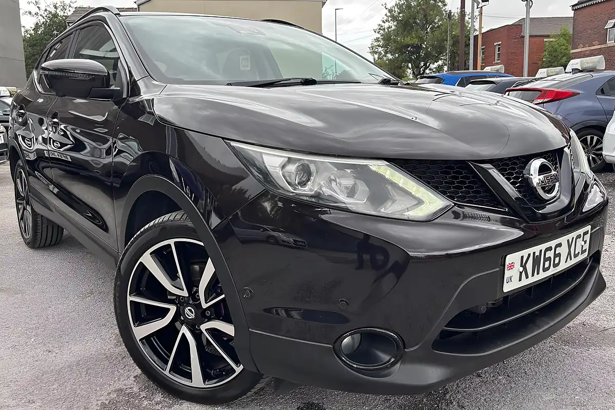 Used 2017 Nissan Qashqai Tekna Xtron Black - Interior and Exterior details 2