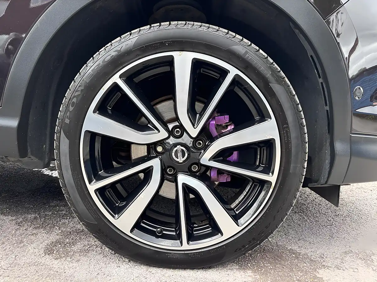 Used 2017 Nissan Qashqai Tekna Xtron Black - Interior and Exterior details 20