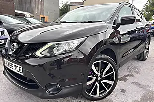 Used 2017 Nissan Qashqai Tekna Xtron Black - Interior and Exterior details 4
