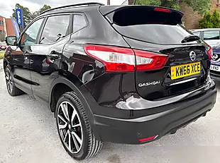 Used 2017 Nissan Qashqai Tekna Xtron Black - Interior and Exterior details 6