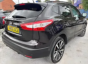 Used 2017 Nissan Qashqai Tekna Xtron Black - Interior and Exterior details 8