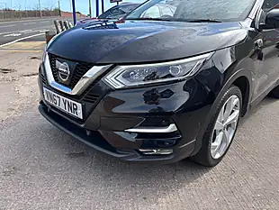 Used 2017 Nissan Qashqai Tekna Xtron Black - Interior and Exterior details 7