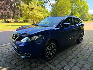 Used 2017 Nissan Qashqai Tekna Xtron Blue - Interior and Exterior details 10