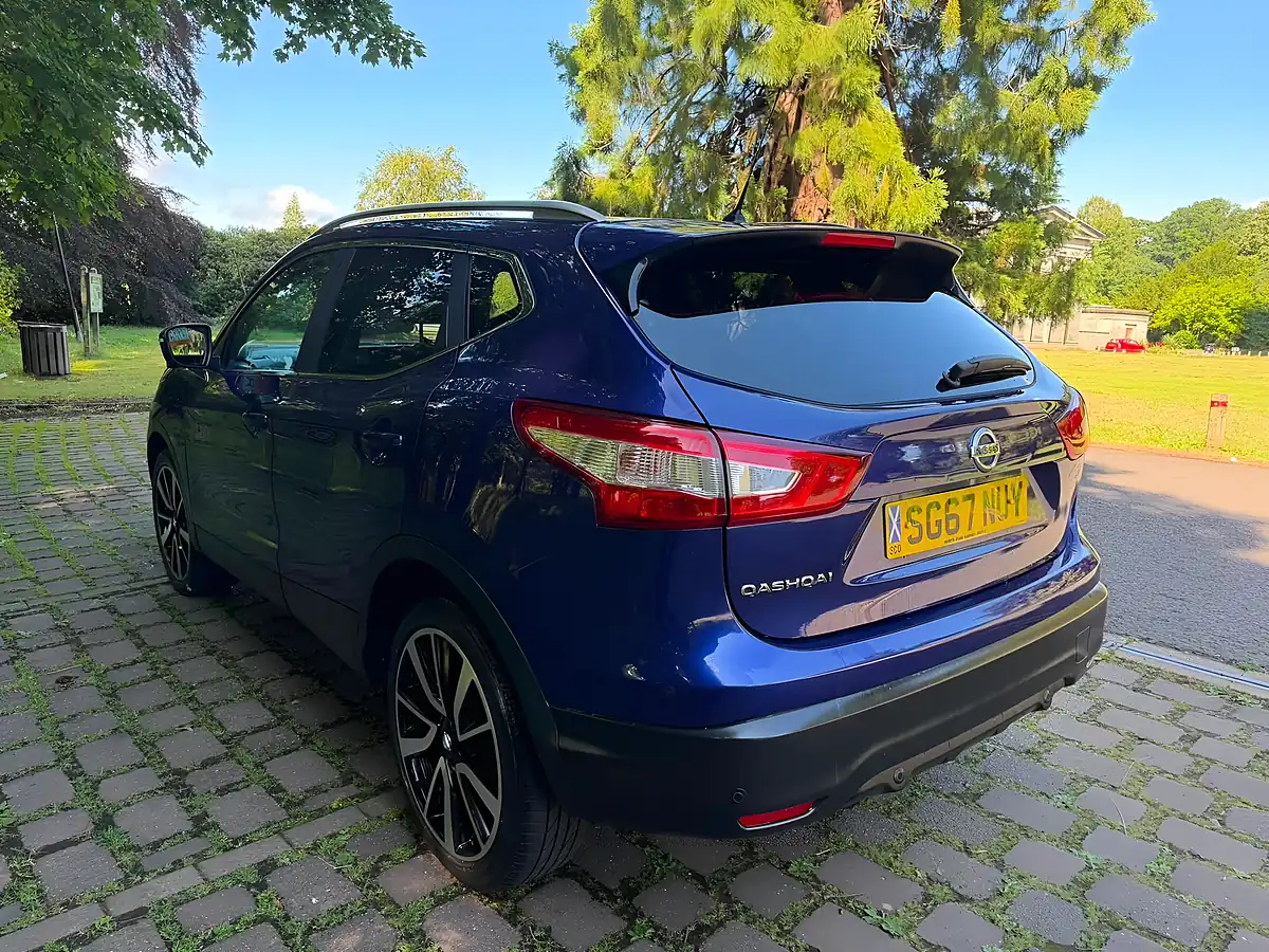 Used 2017 Nissan Qashqai Tekna Xtron Blue - Interior and Exterior details 6