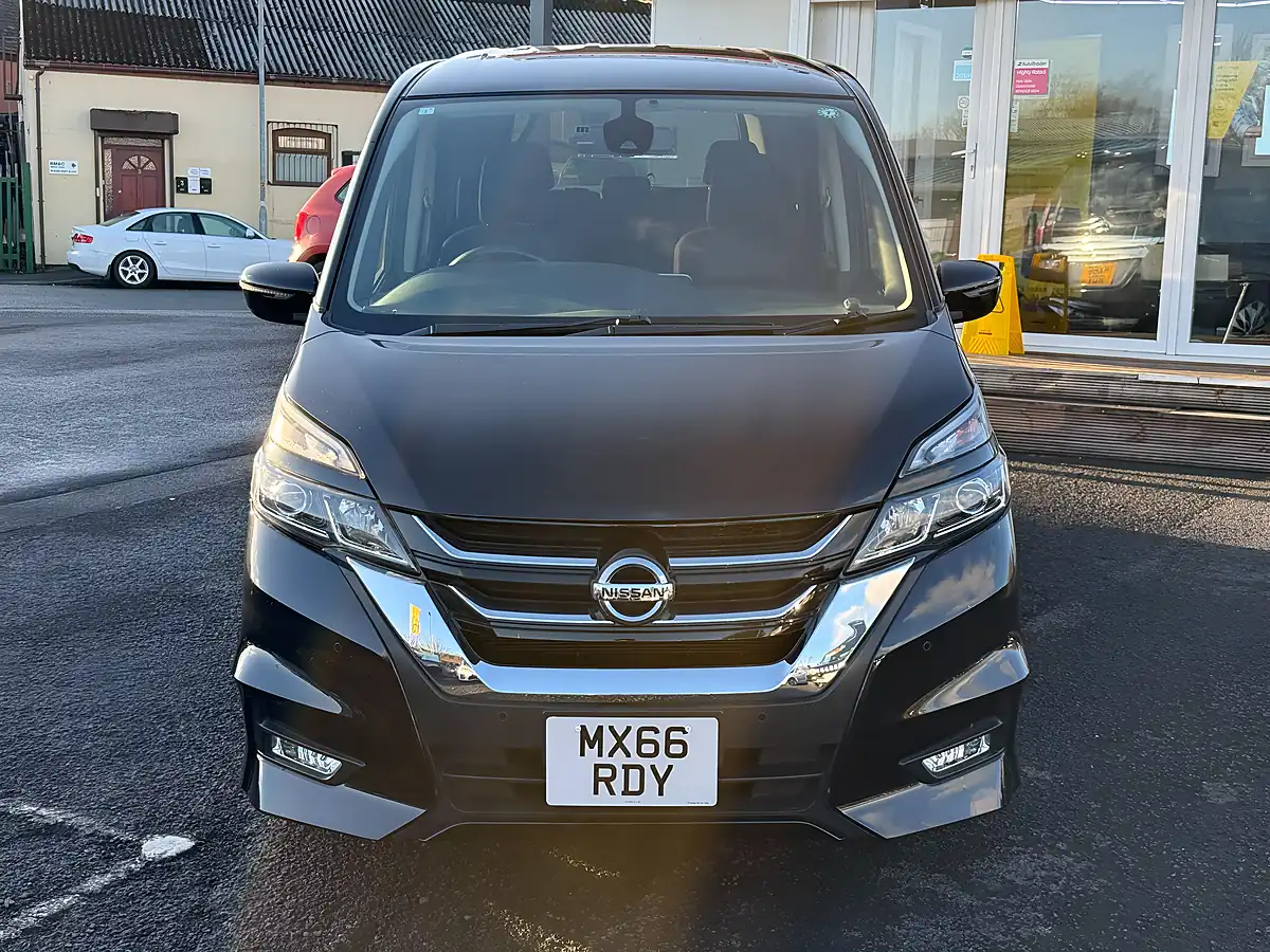 Used 2017 Nissan Serena Highway Star Propilot Edition Black - Interior and Exterior details 8