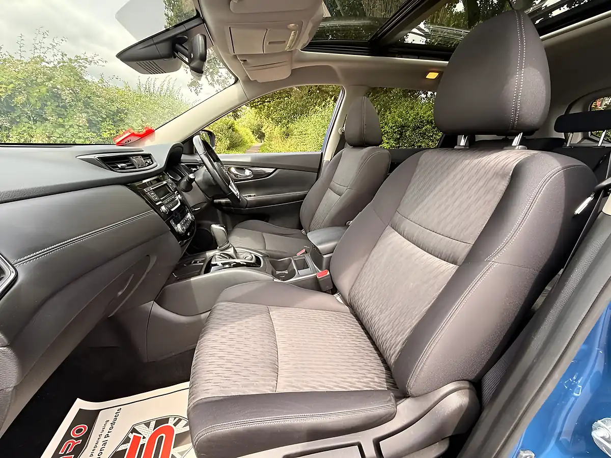 Used 2017 Nissan X-Trail Acenta Sapphire Blue - Interior and Exterior details 12