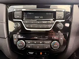 Used 2017 Nissan X-Trail Acenta Sapphire Blue - Interior and Exterior details 17