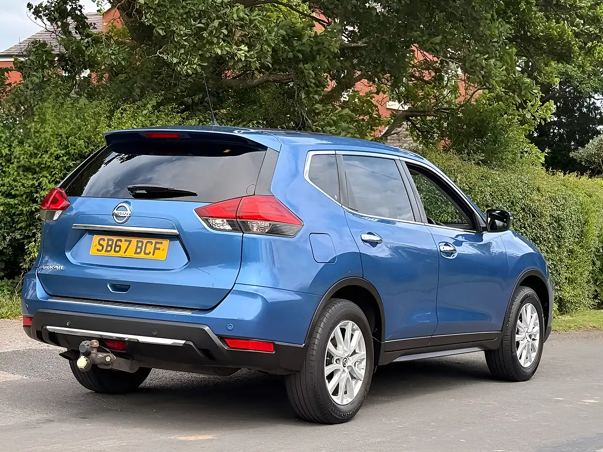Used 2017 Nissan X-Trail Acenta Sapphire Blue - Interior and Exterior details 7