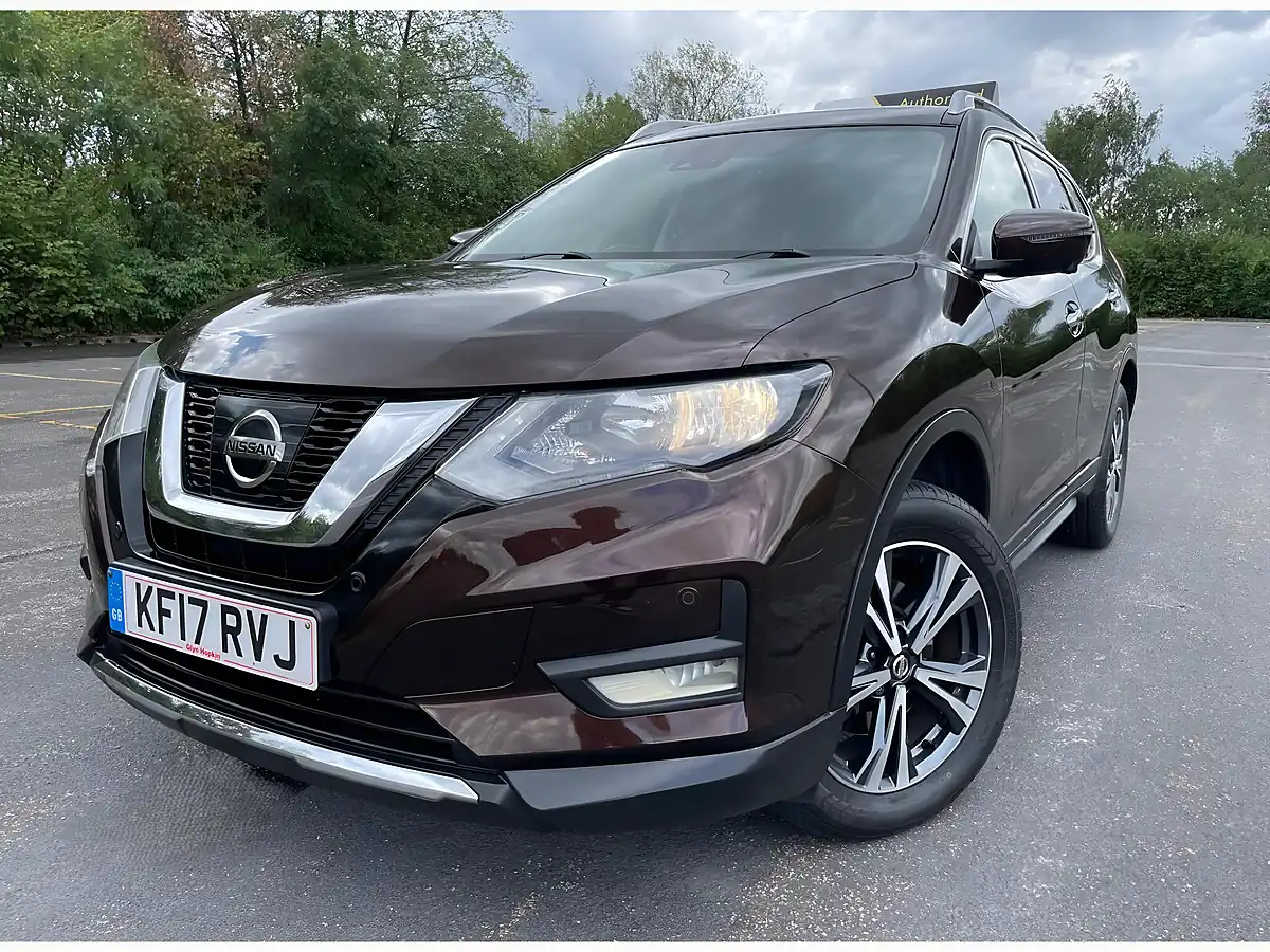 Used 2017 Nissan X-Trail N-Connecta Beige - Interior and Exterior details 12