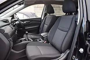 Used 2017 Nissan X-Trail N-Connecta Black - Interior and Exterior details 15