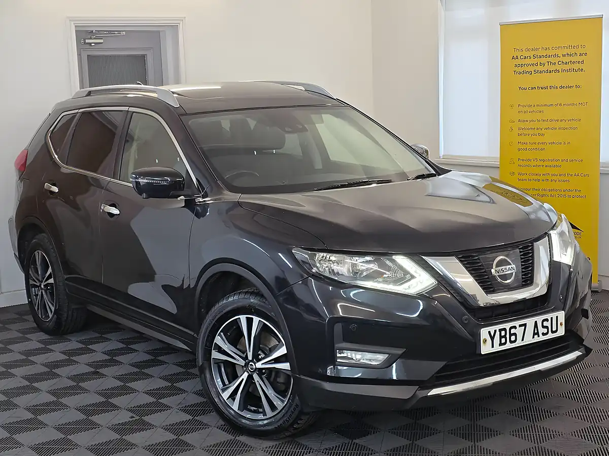 Used 2017 Nissan X-Trail N-Connecta Black - Interior and Exterior details 3